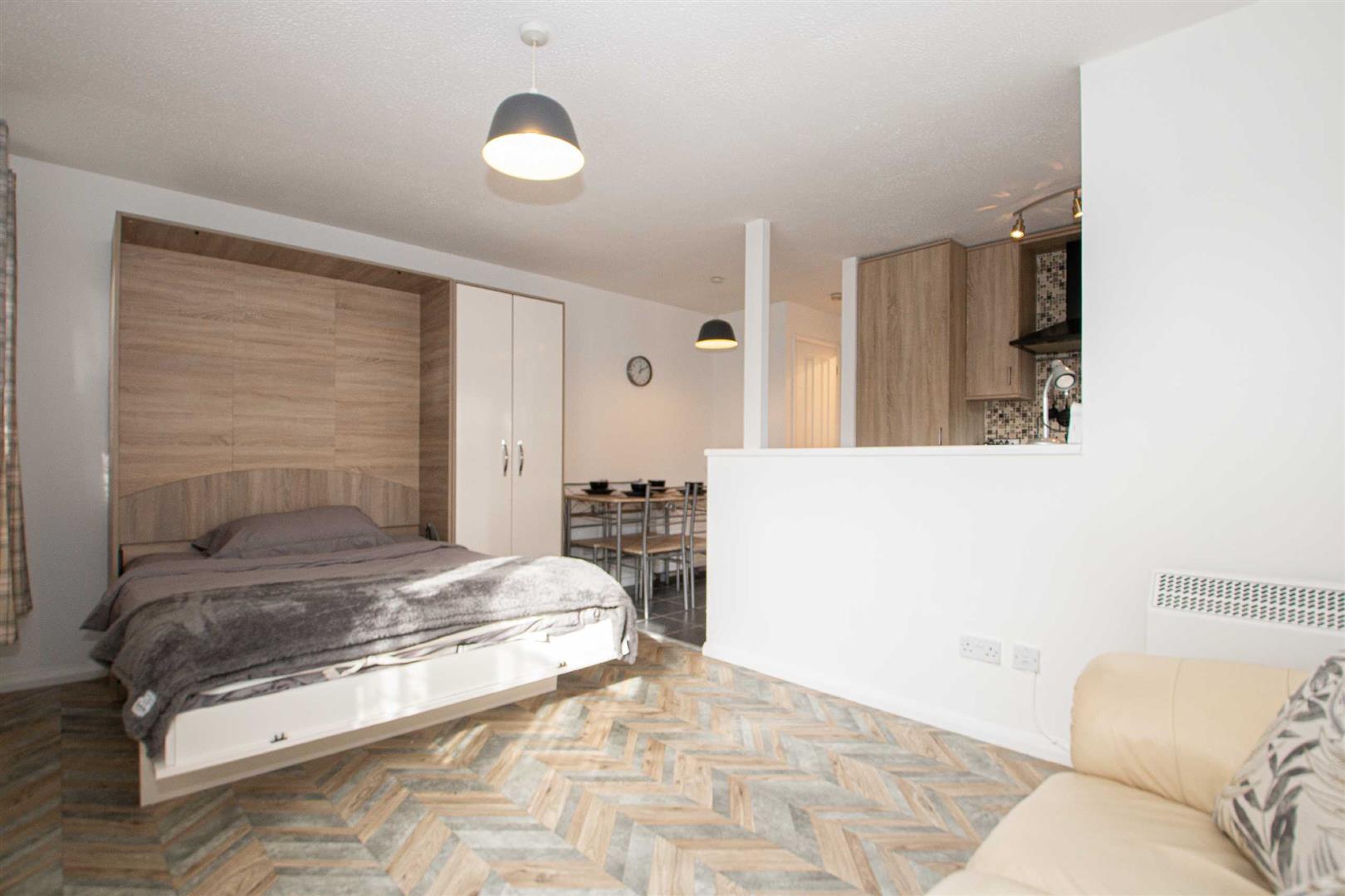 1 bed property in Pomander Crescent, Milton Keynes